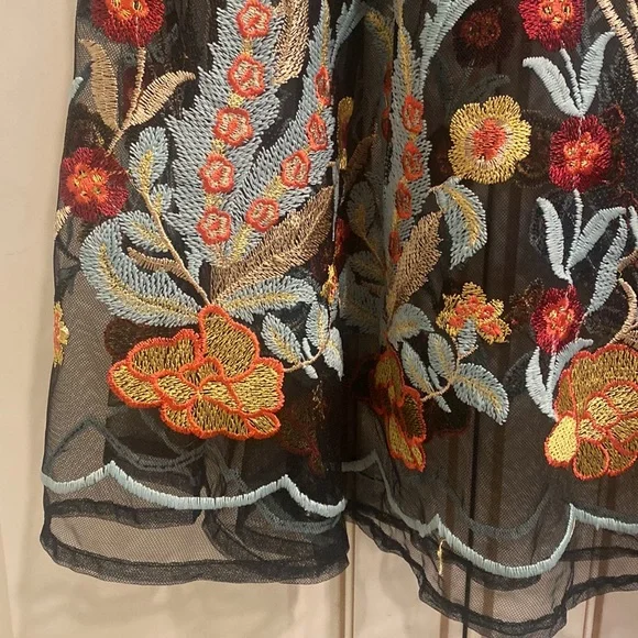 Anthropologie Eri + Ali Black Lace Tunic Dress with Floral Embroidery XSP - Picture 9 of 12
